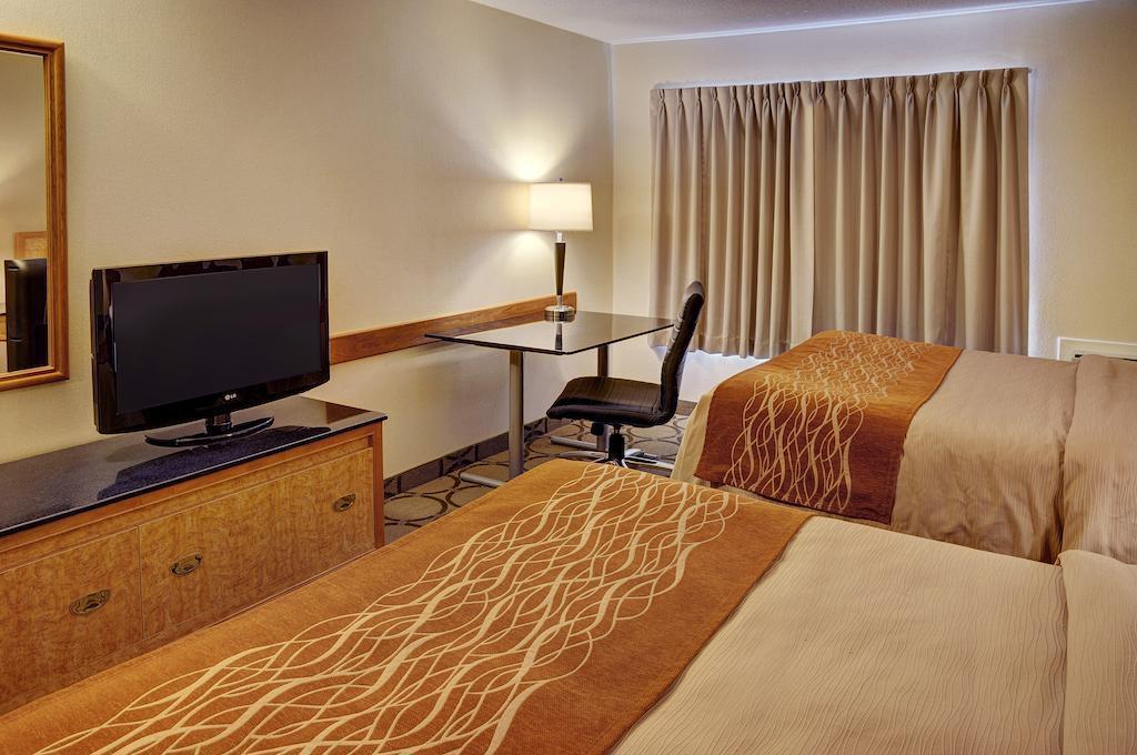 Comfort Inn Kirkland Lake Dış mekan fotoğraf