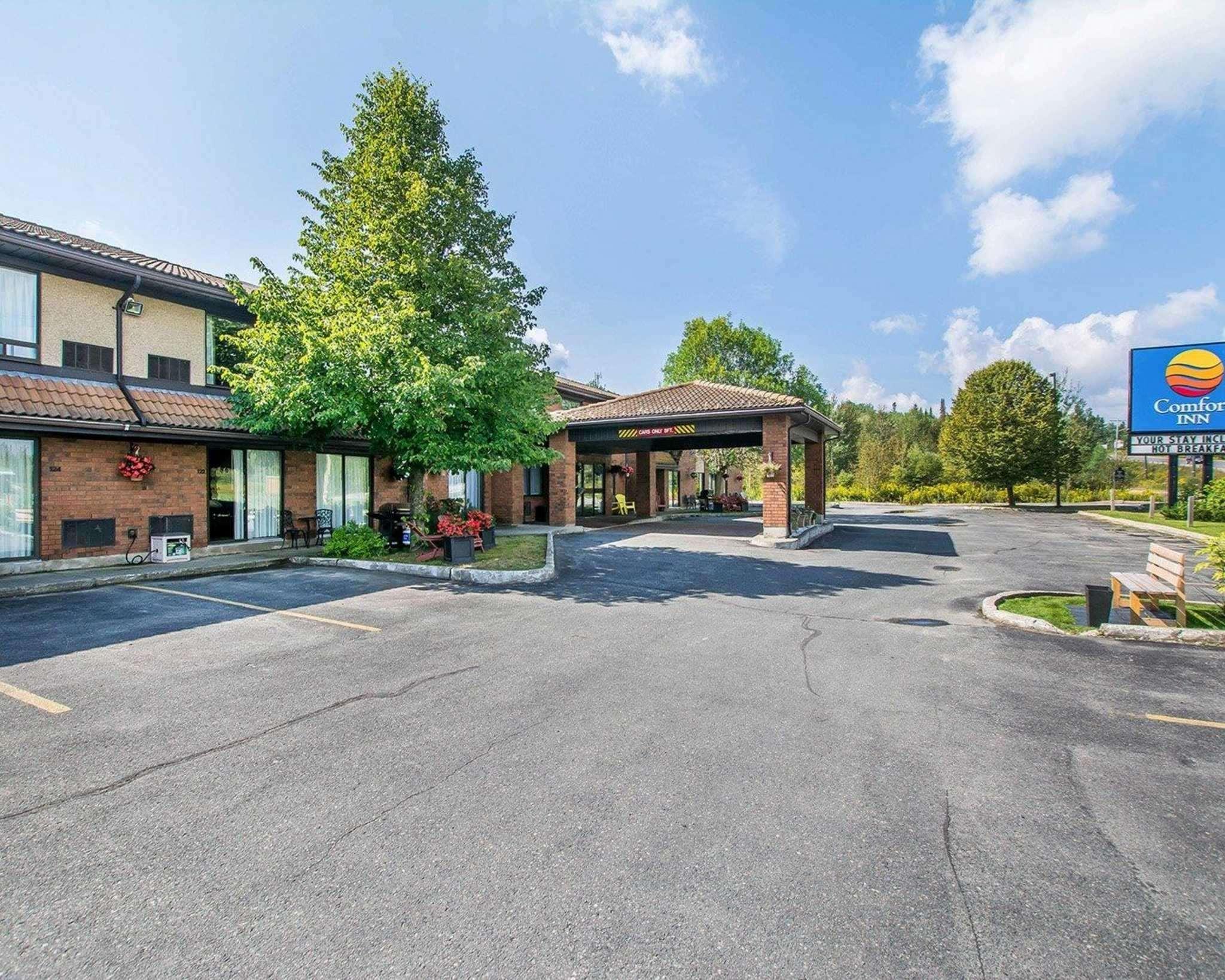 Comfort Inn Kirkland Lake Dış mekan fotoğraf