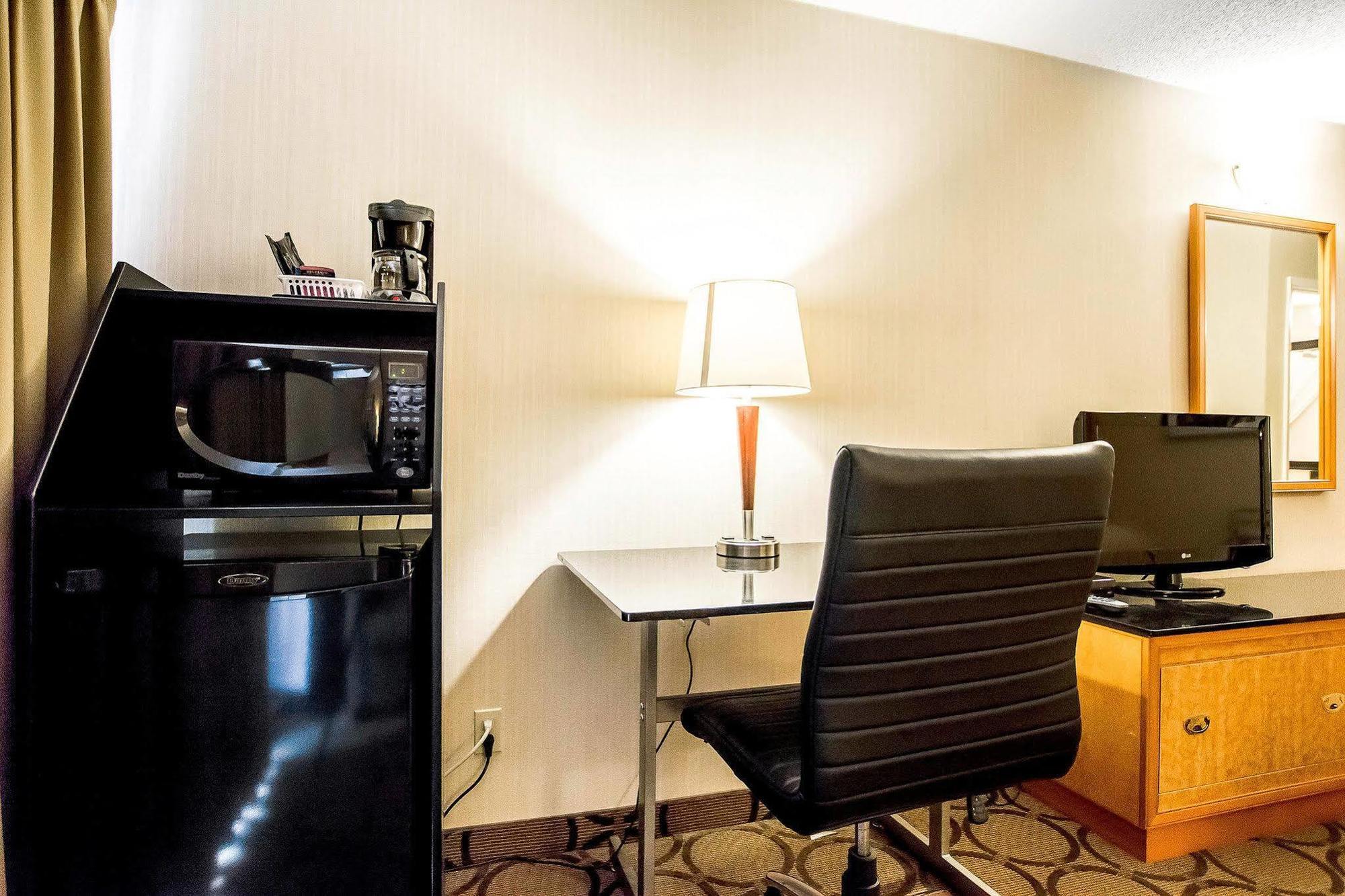 Comfort Inn Kirkland Lake Dış mekan fotoğraf