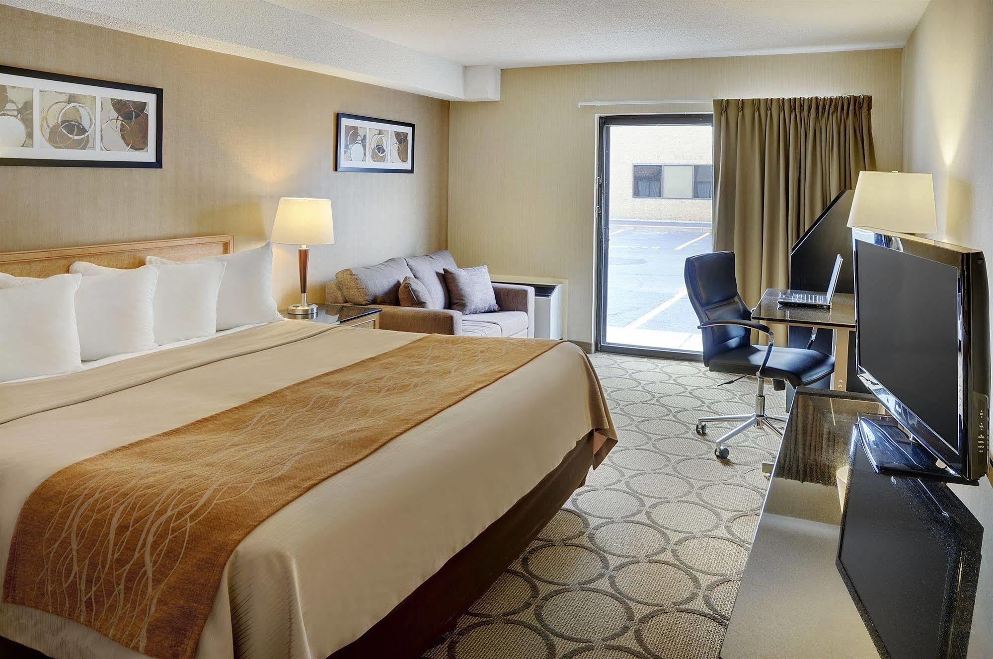 Comfort Inn Kirkland Lake Dış mekan fotoğraf